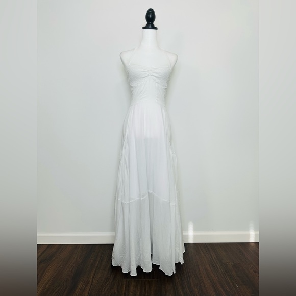 S/W/F Halter Dress - Picture 2 of 9